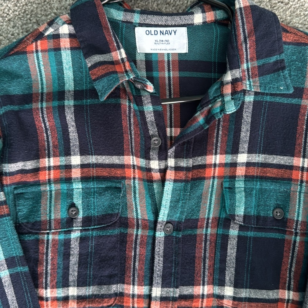 Old Navy Boy’s Flannel - Picture 2 of 4